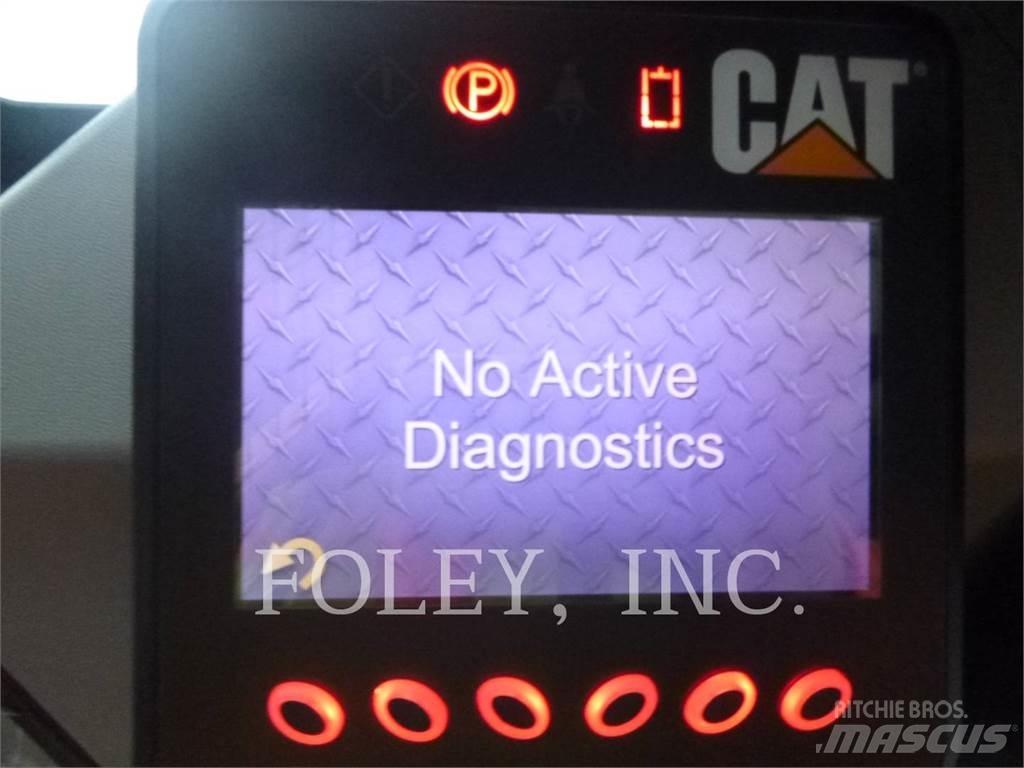 CAT 246D  스키드로더