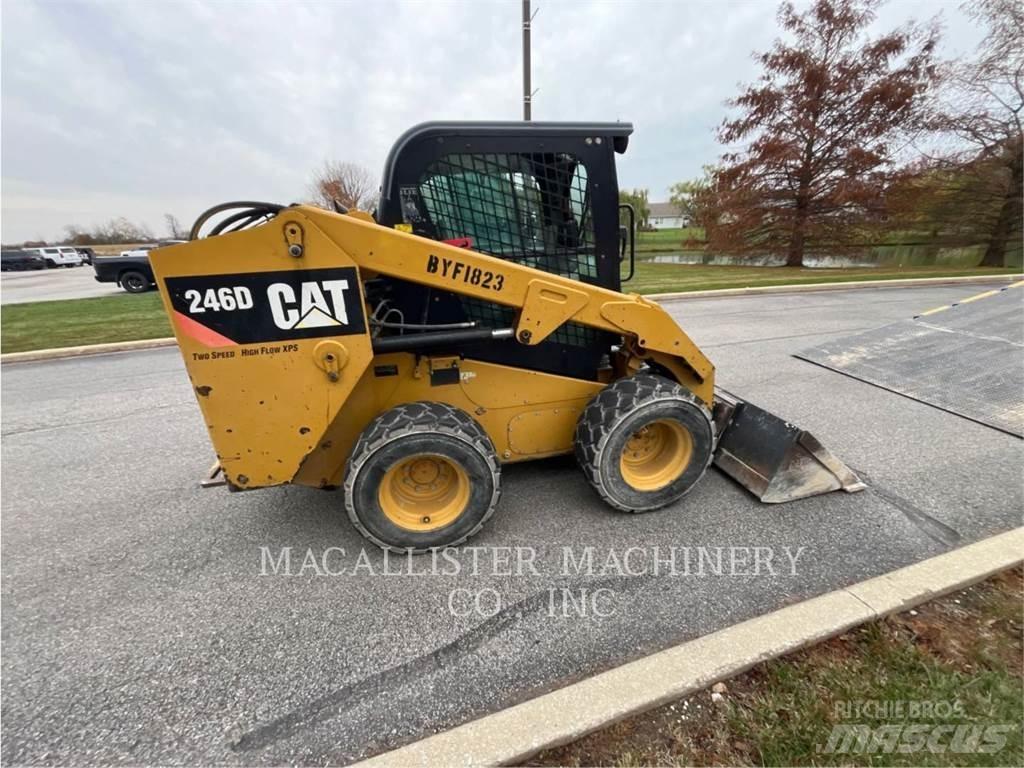 CAT 246D  스키드로더