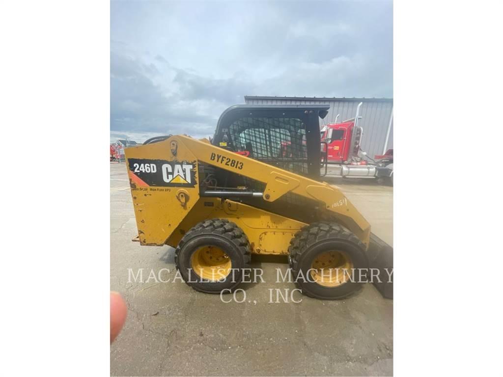 CAT 246D  스키드로더