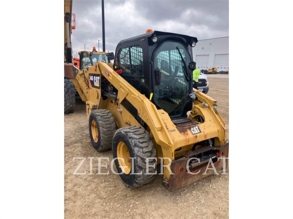CAT 246D  스키드로더