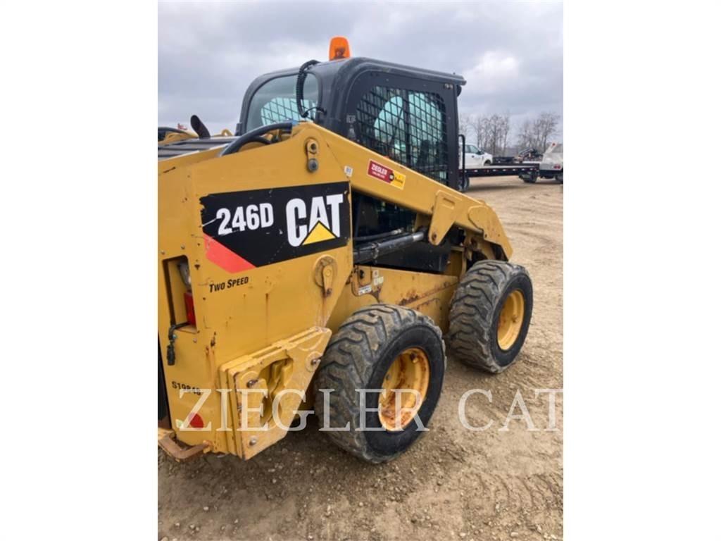 CAT 246D  스키드로더