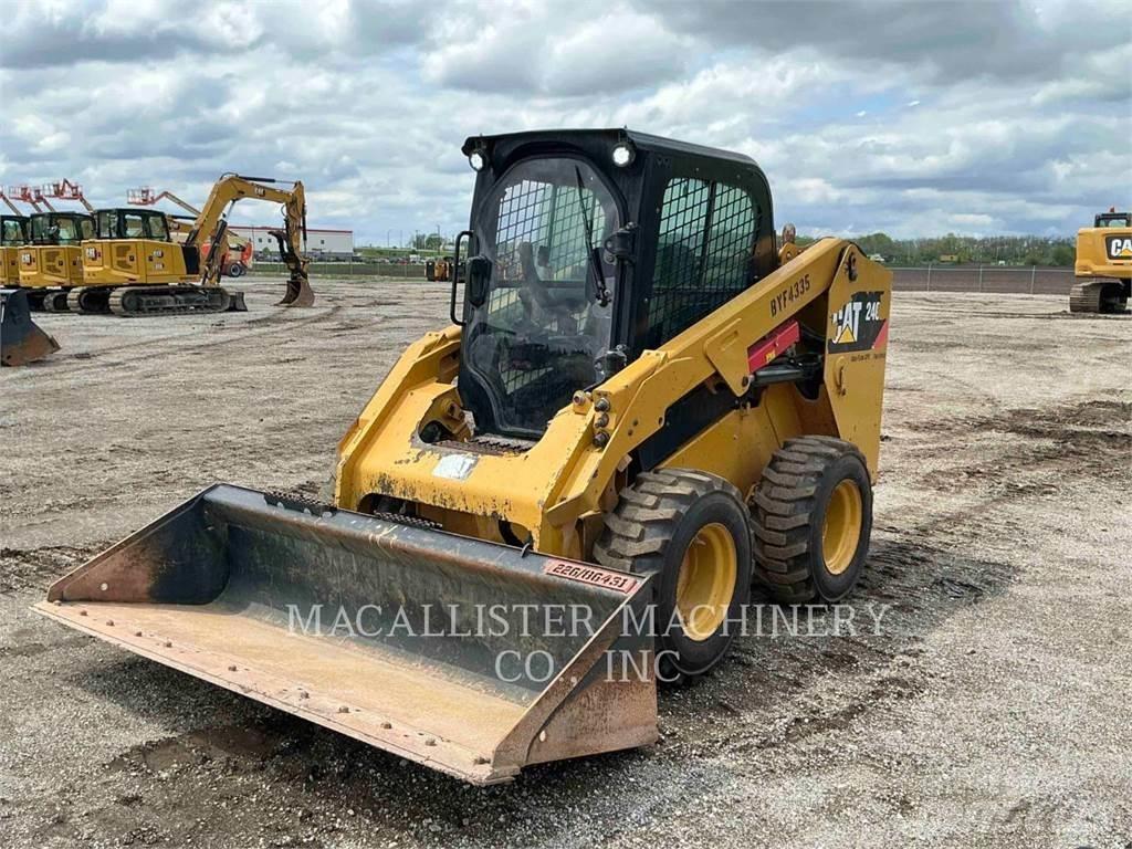 CAT 246D  스키드로더