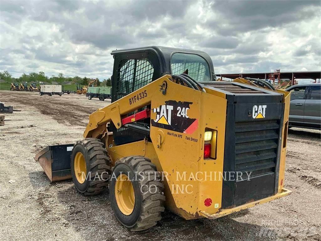 CAT 246D  스키드로더