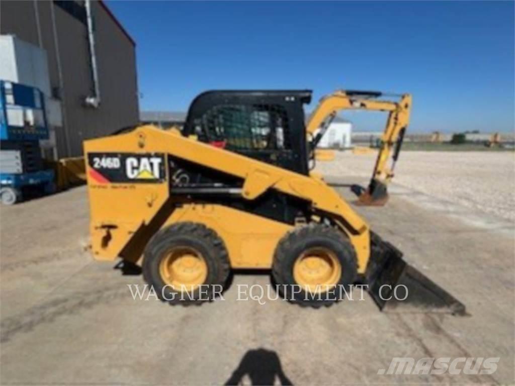 CAT 246D  스키드로더
