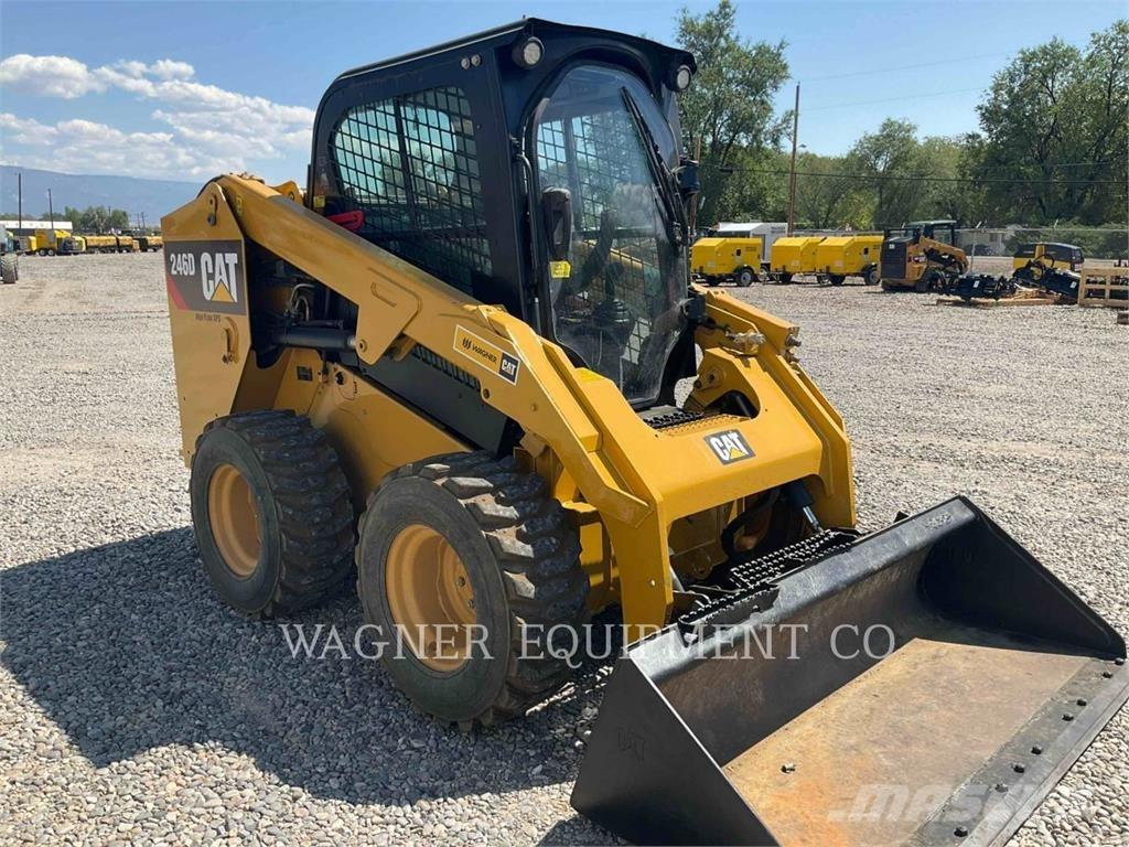 CAT 246D  스키드로더