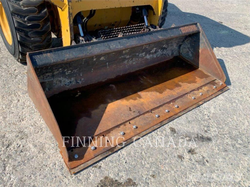 CAT 246D  스키드로더