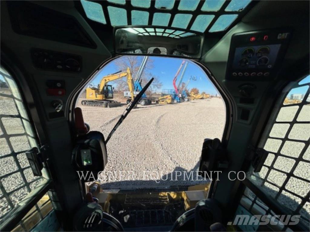 CAT 246D  스키드로더