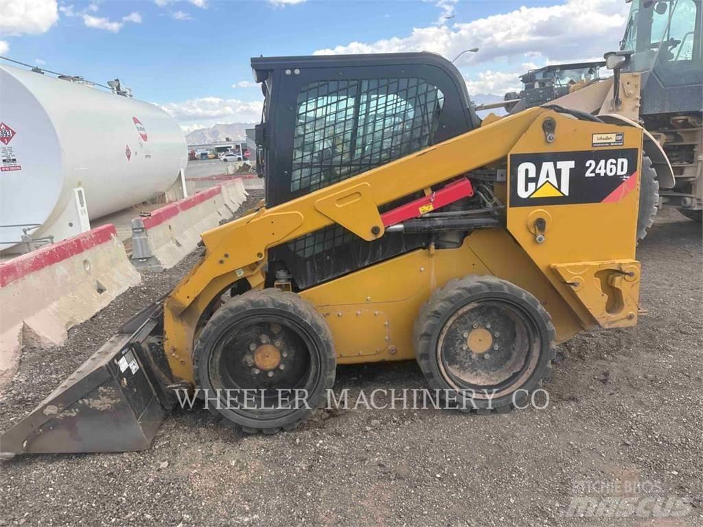 CAT 246D C3-H2  스키드로더