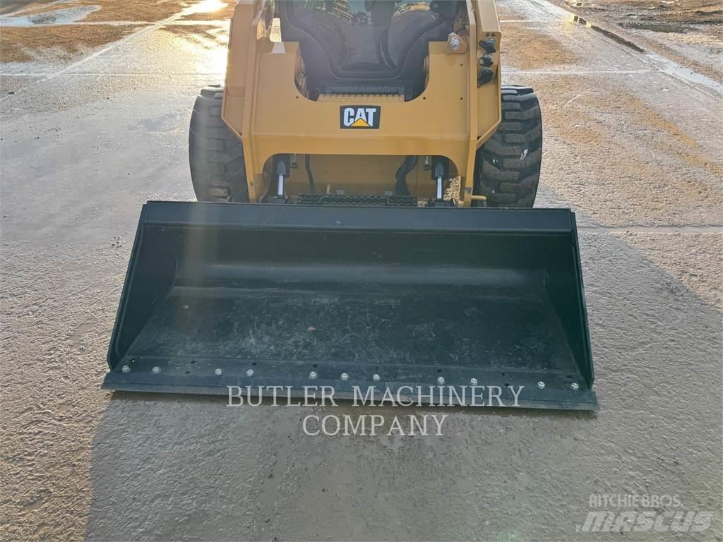 CAT 246D C3H2  스키드로더