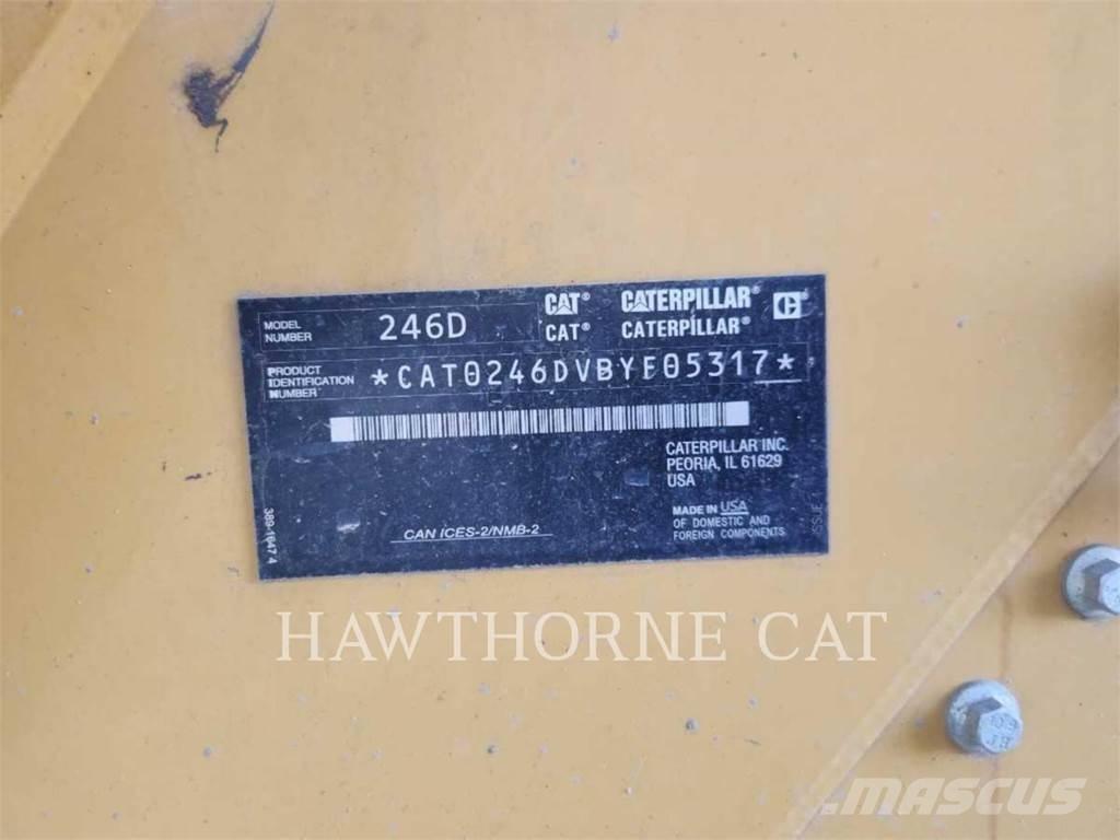 CAT 246D CBHF  스키드로더