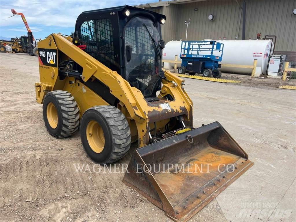 CAT 246D HF  스키드로더