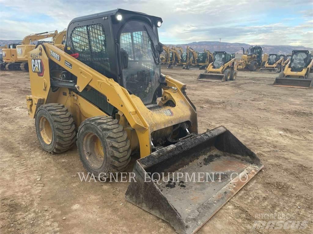 CAT 246D3  스키드로더