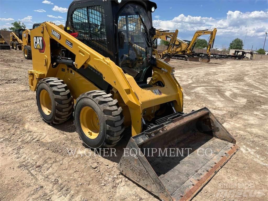 CAT 246D3  스키드로더