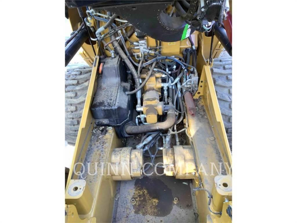 CAT 246D3  스키드로더