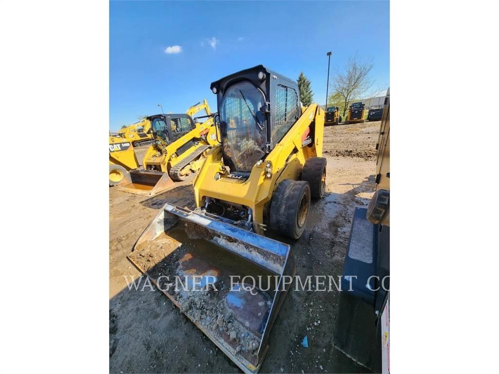 CAT 246D3  스키드로더
