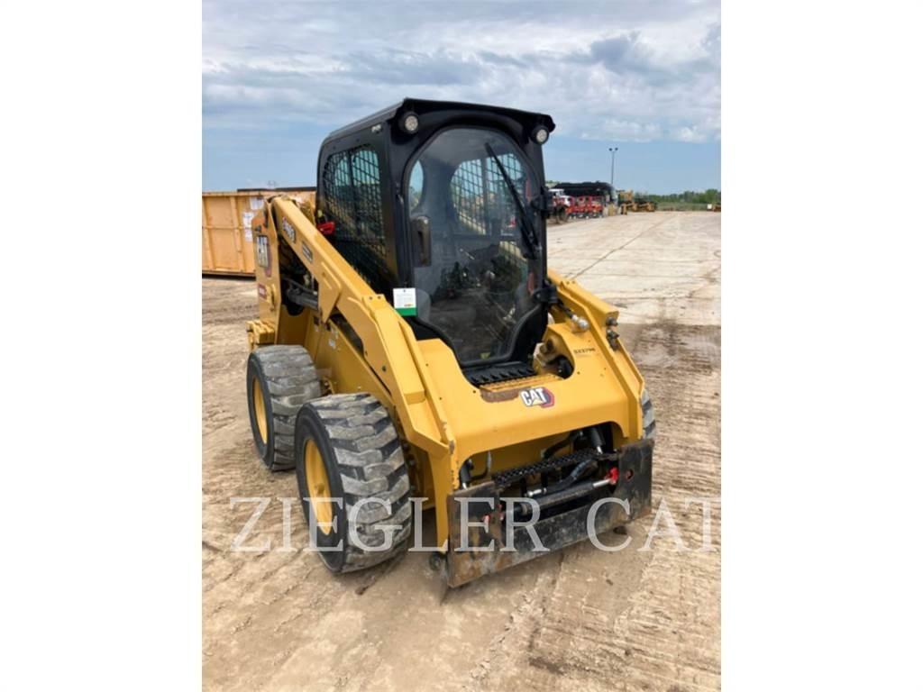 CAT 246D3  스키드로더