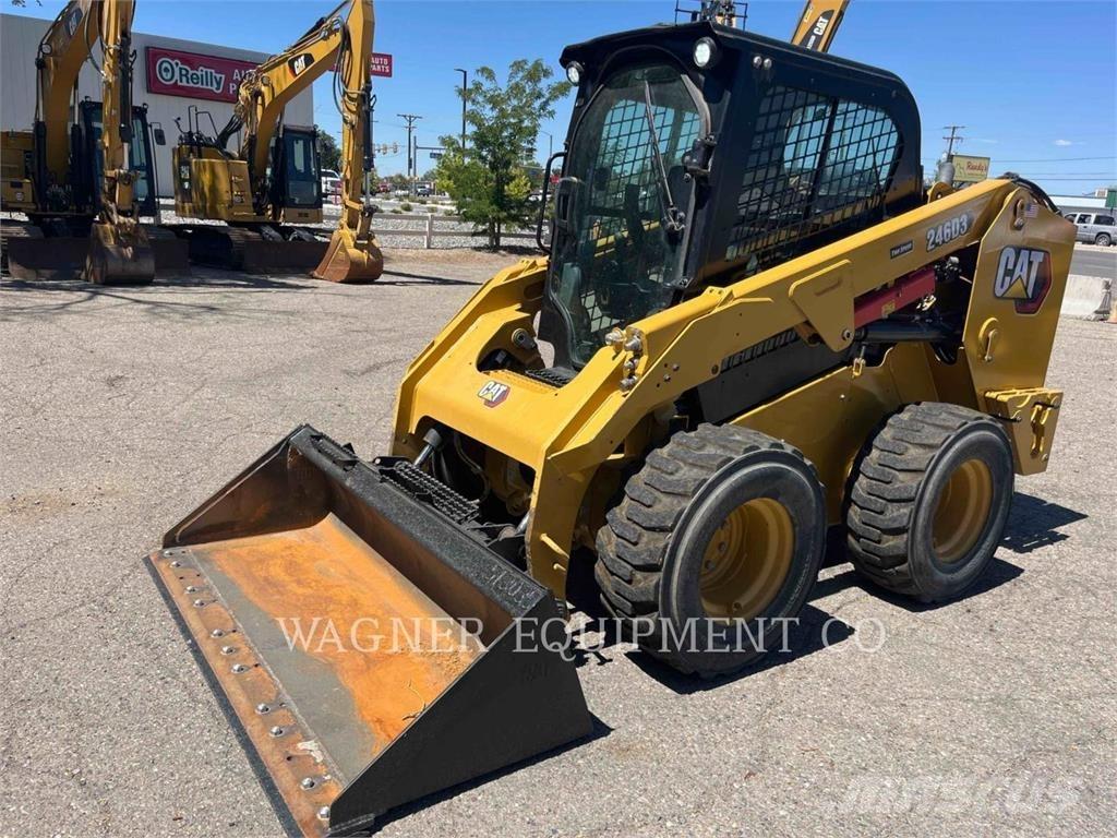 CAT 246D3  스키드로더