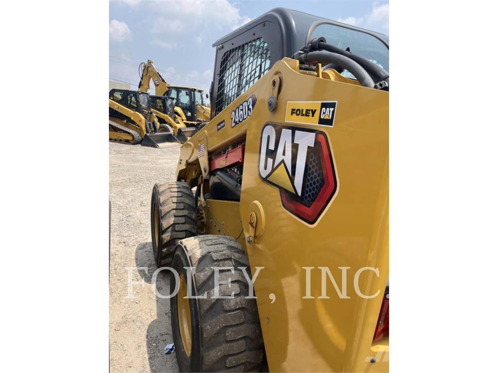 CAT 246D3  스키드로더