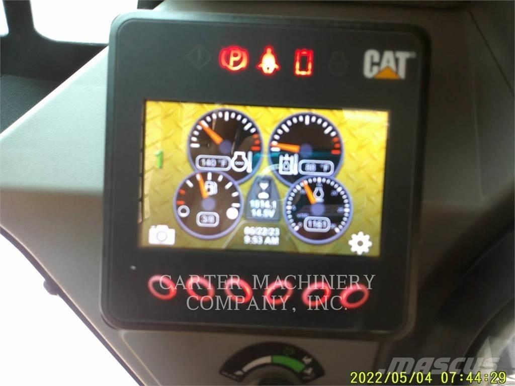 CAT 246D3 AC  스키드로더