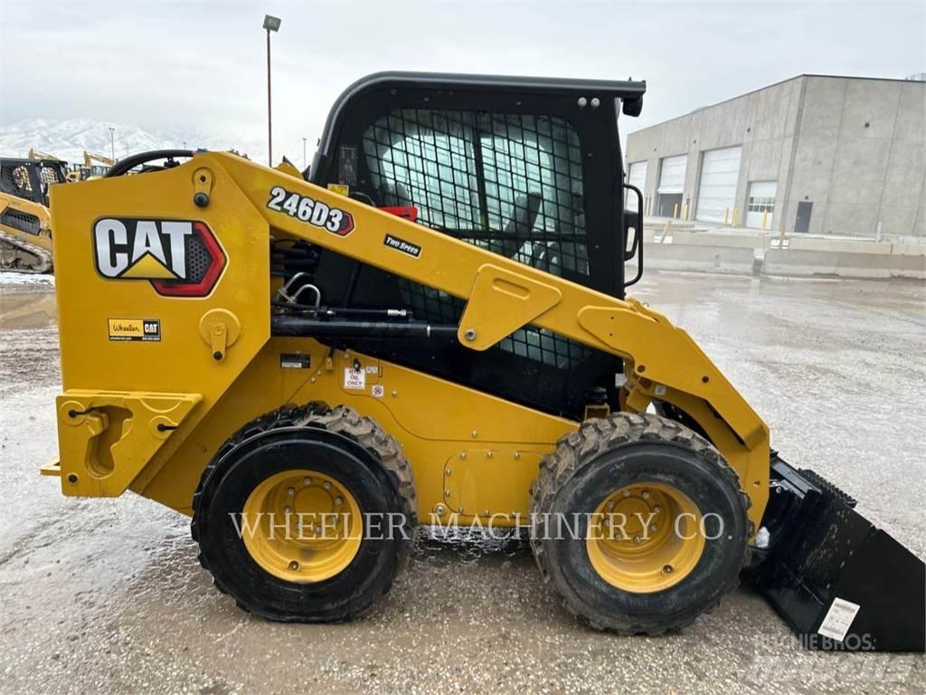 CAT 246D3 C3H2  스키드로더