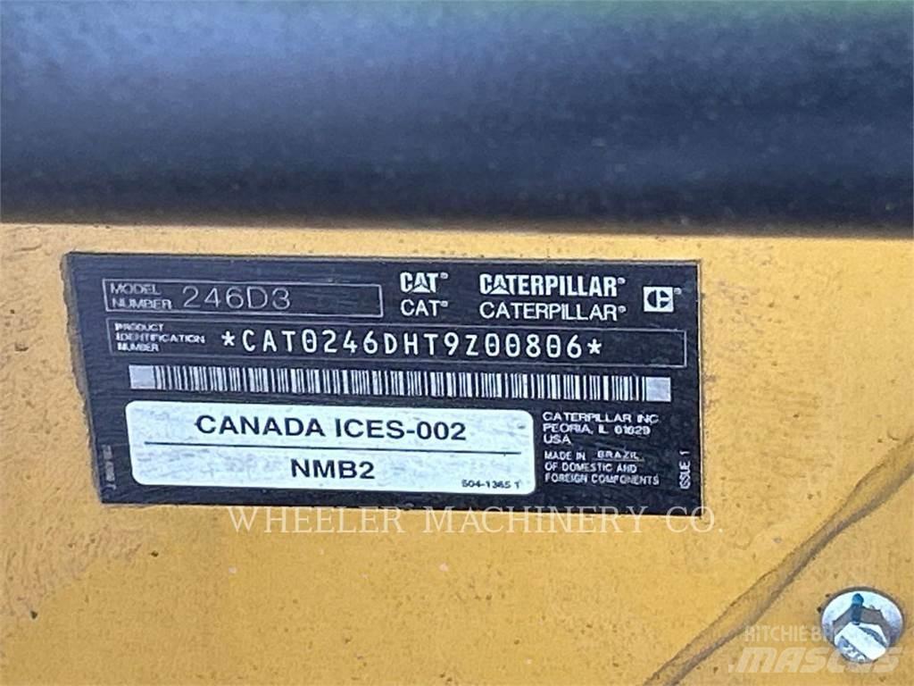 CAT 246D3 C3H2  스키드로더
