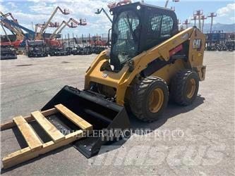 CAT 246D3 C3H2  스키드로더