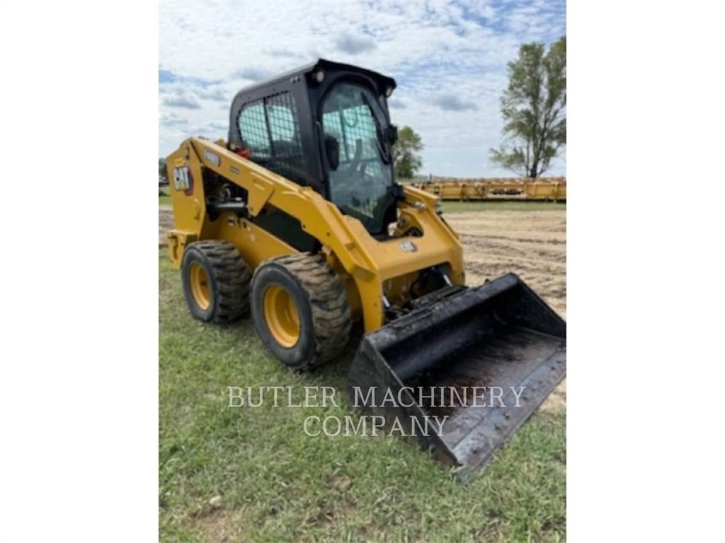 CAT 246D3 C3H2  스키드로더