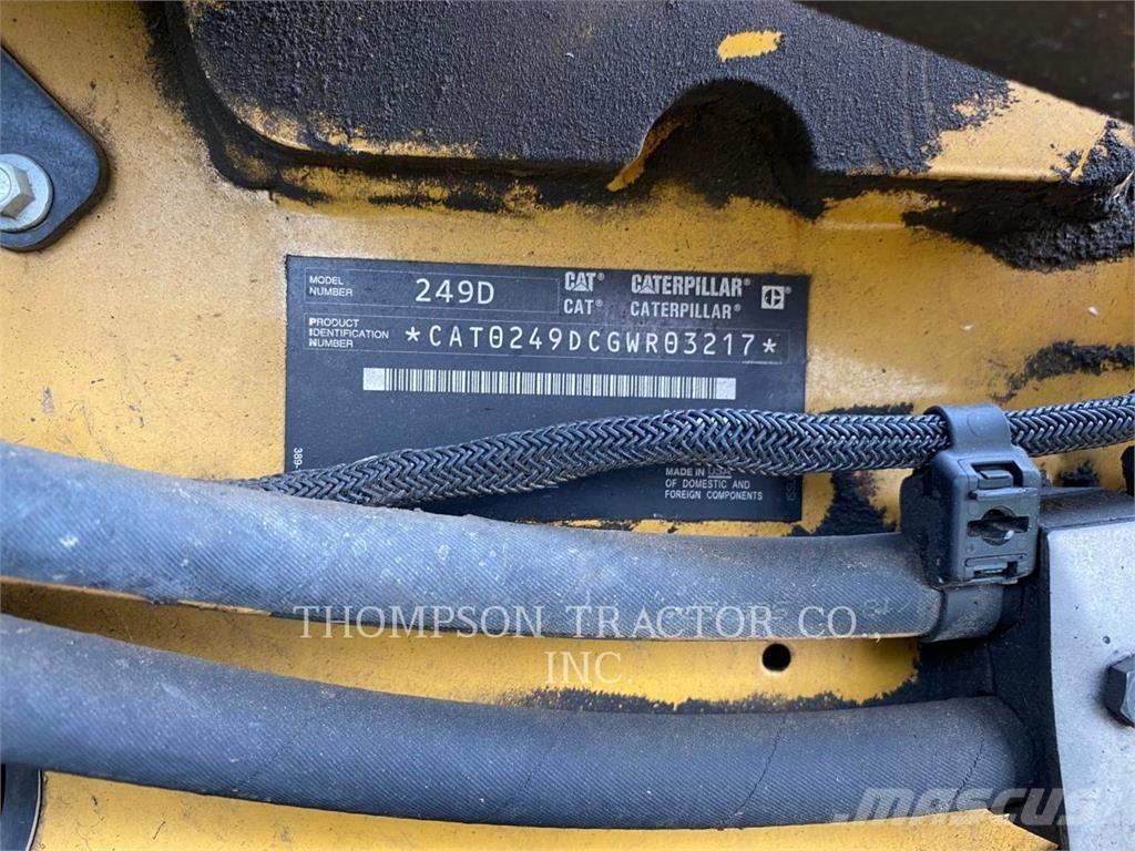 CAT 249D 궤도식 로우더