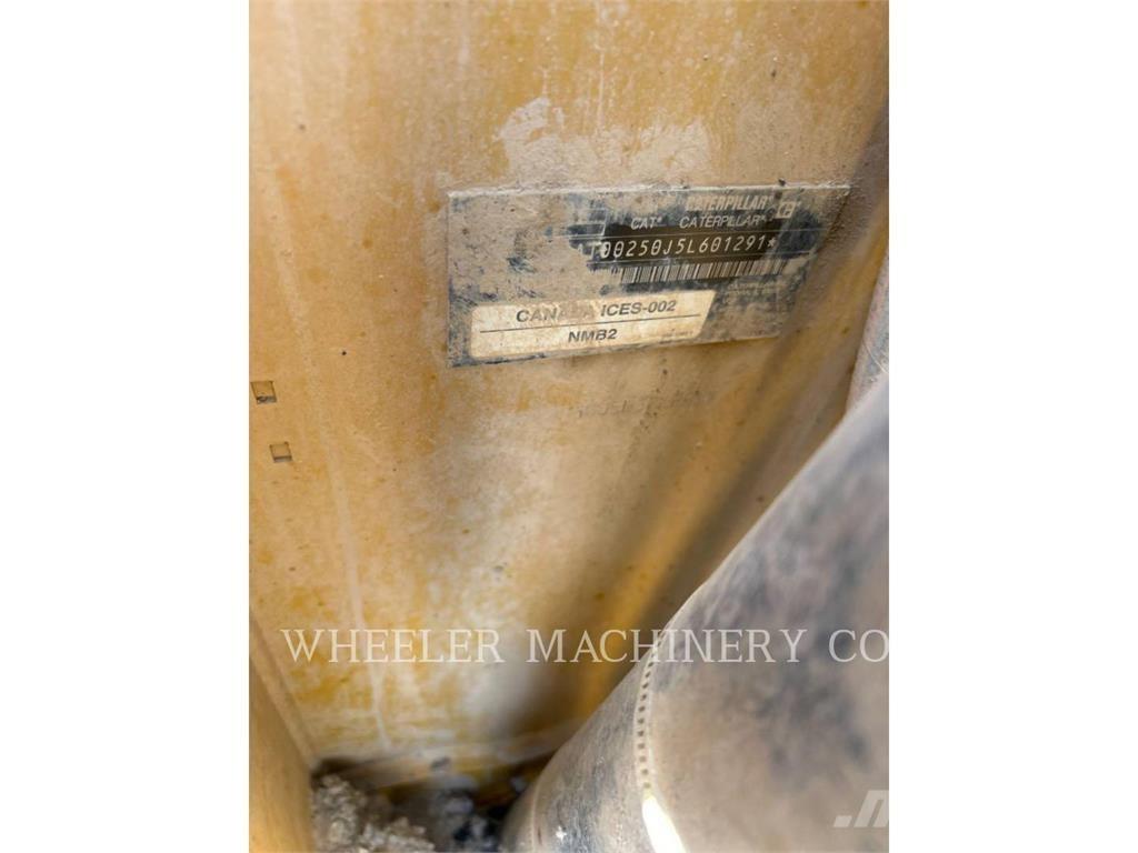 CAT 250 C3H2  스키드로더