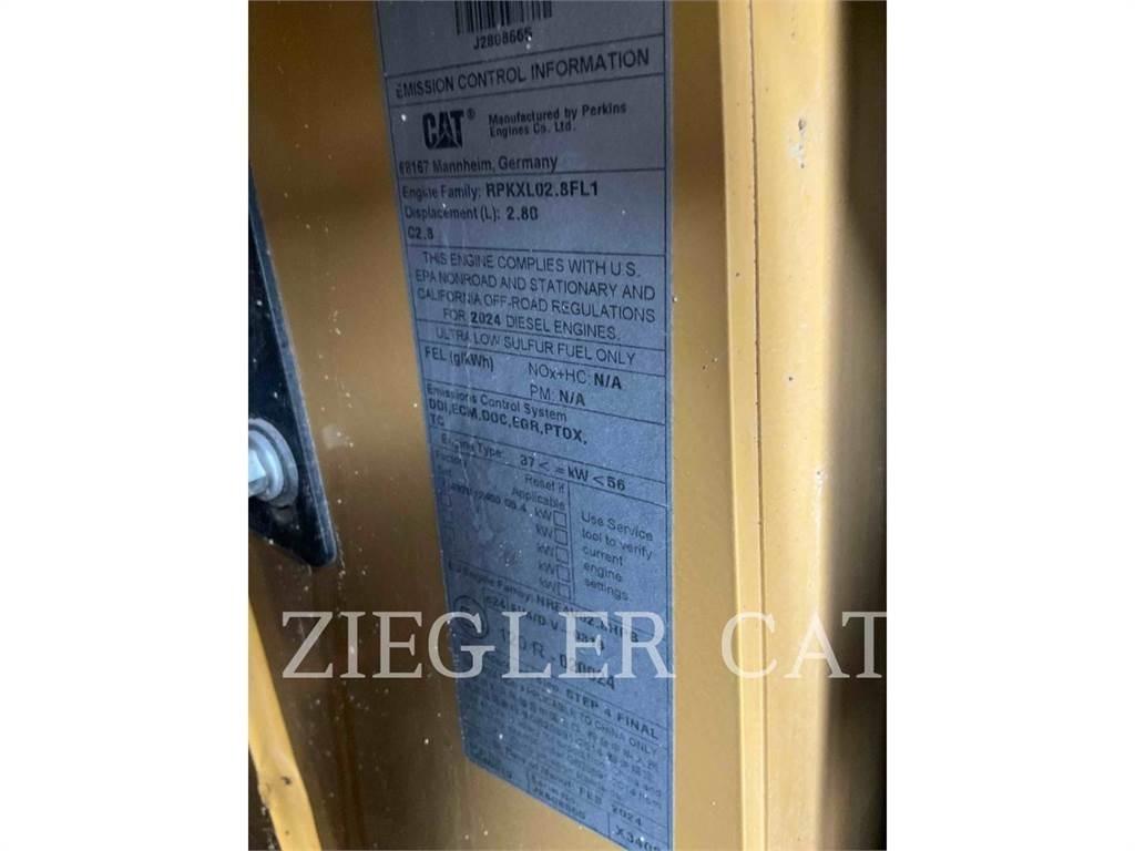 CAT 255 궤도식 로우더