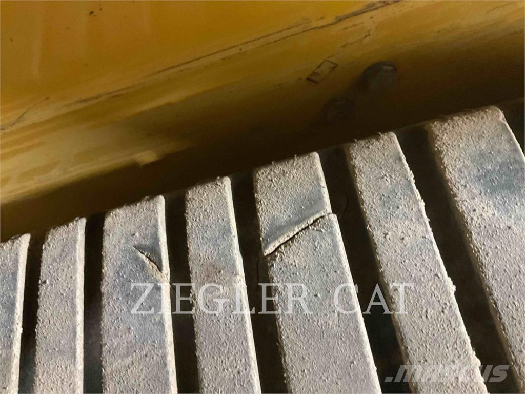 CAT 255 궤도식 로우더