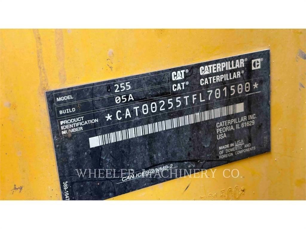 CAT 255 C3HF 궤도식 로우더