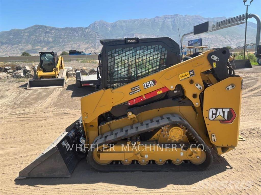 CAT 255 C3HF 궤도식 로우더