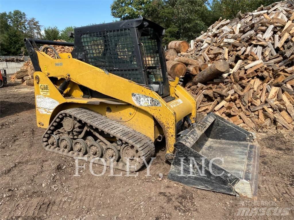 CAT 257B3 궤도식 로우더