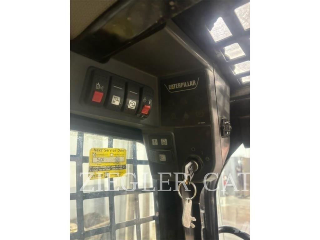 CAT 257B3 궤도식 로우더