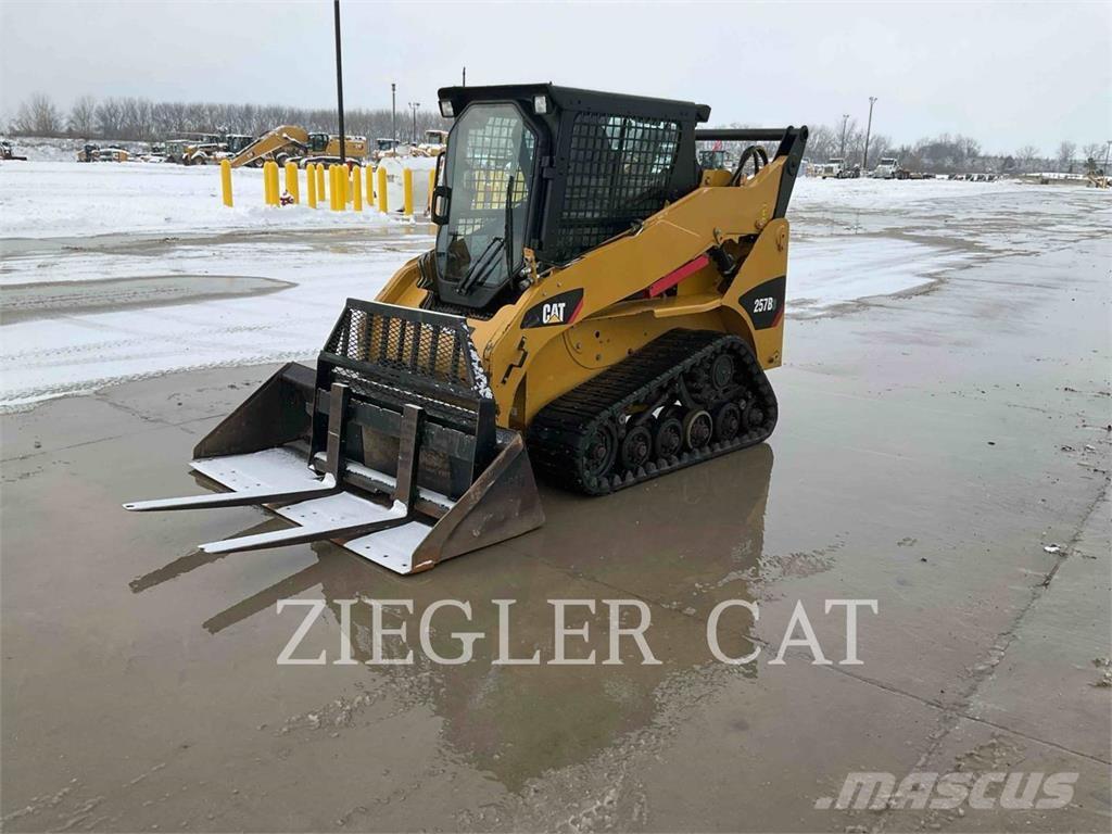 CAT 257B3 궤도식 로우더