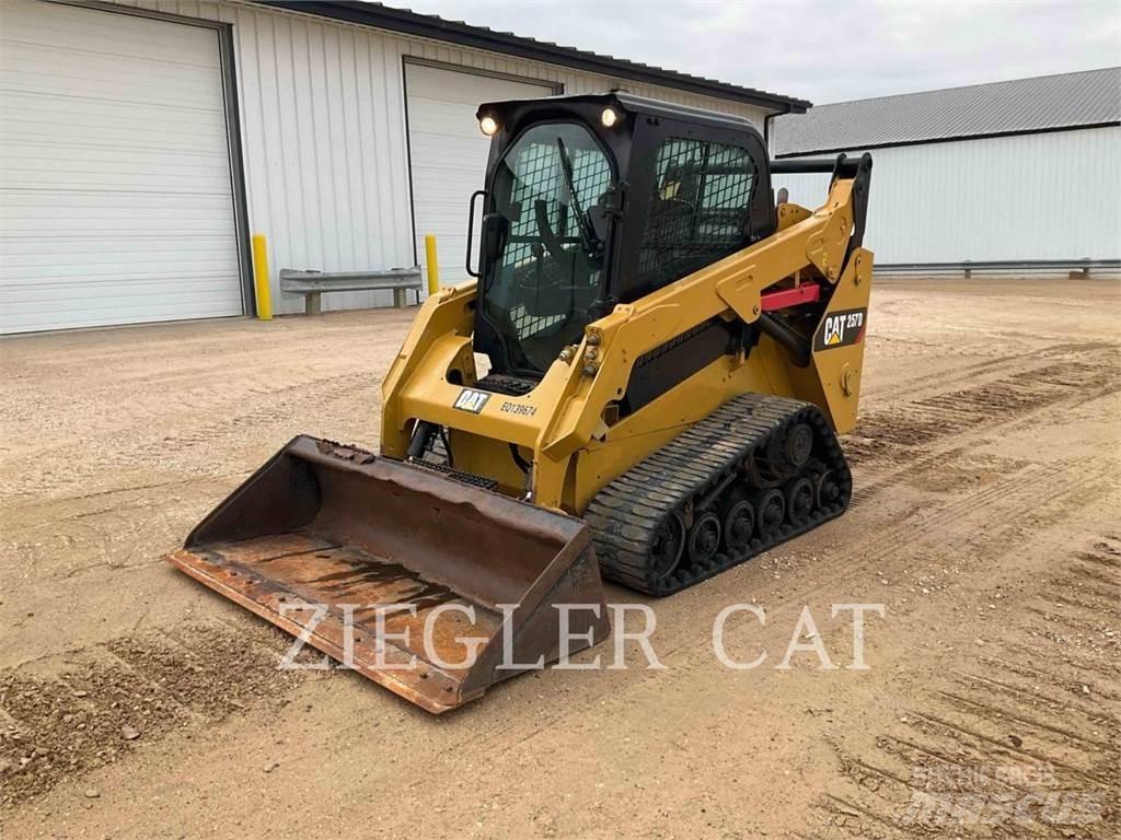 CAT 257D 궤도식 로우더