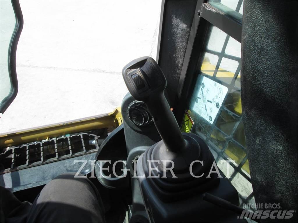 CAT 257D 궤도식 로우더