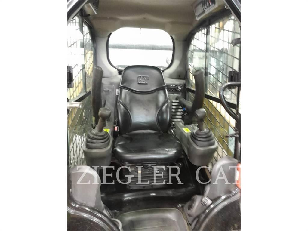 CAT 257D 궤도식 로우더