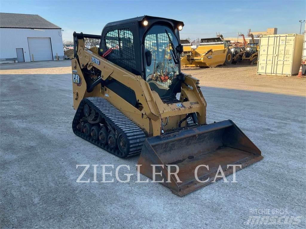 CAT 257D3 궤도식 로우더