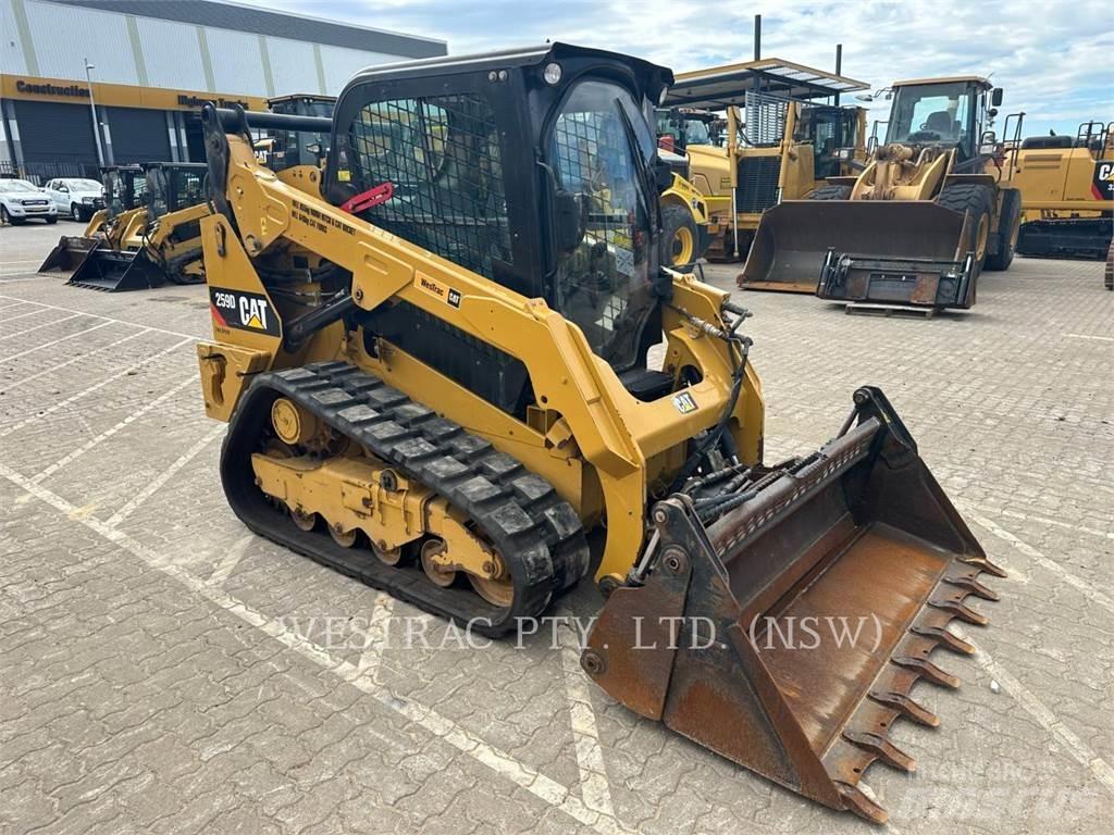 CAT 259D 궤도식 로우더