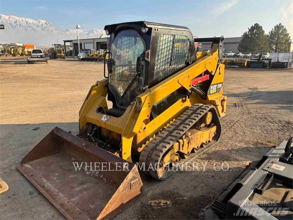 CAT 259D C3-H2 궤도식 로우더