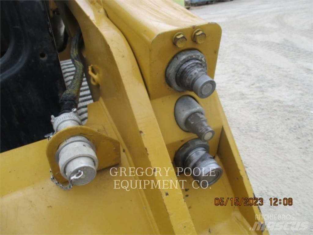 CAT 259D3 궤도식 로우더