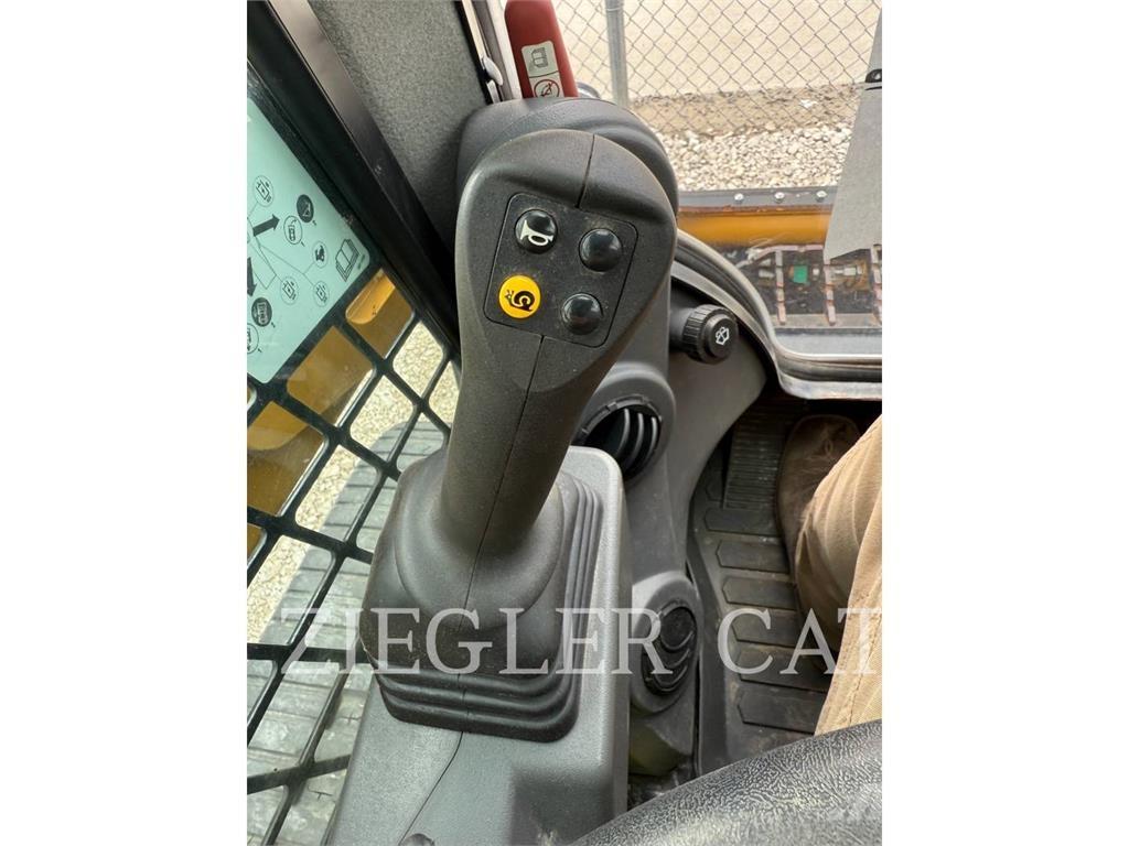 CAT 259D3 궤도식 로우더