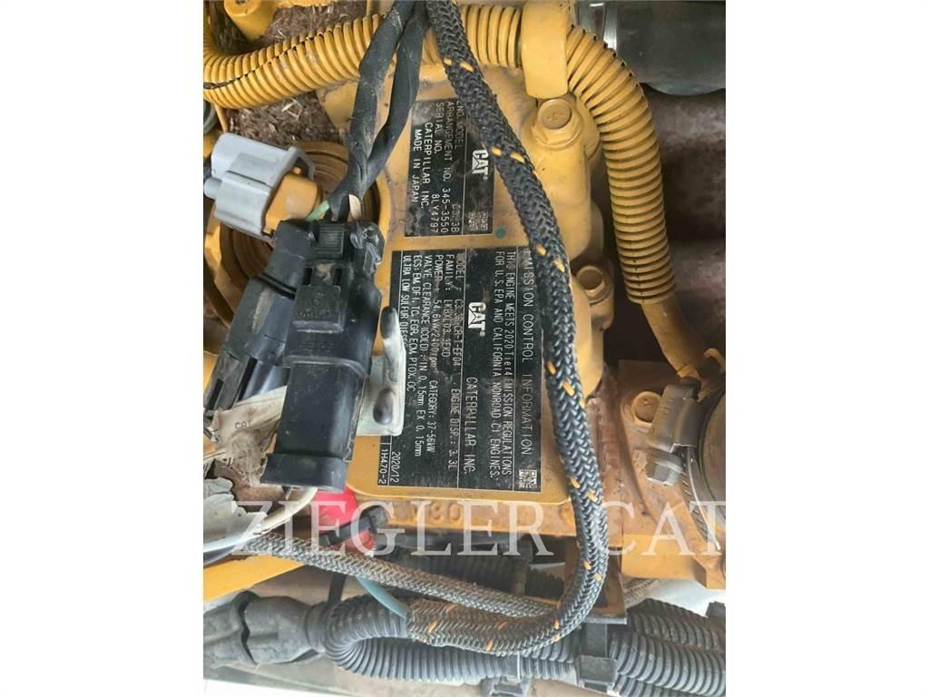 CAT 259D3 궤도식 로우더