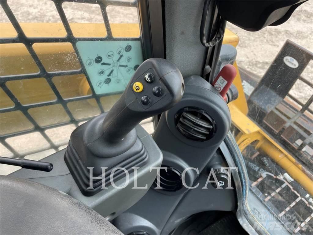 CAT 259D3 궤도식 로우더