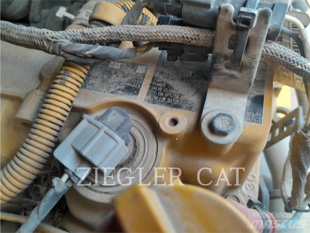 CAT 259D3 궤도식 로우더