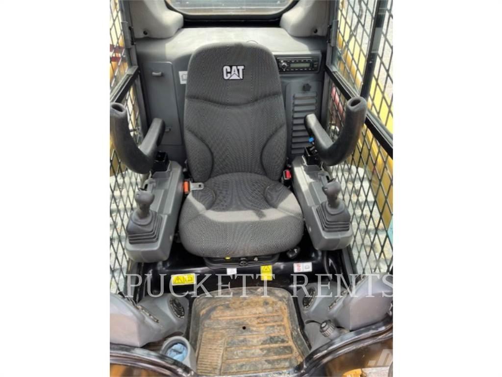 CAT 259D3 궤도식 로우더