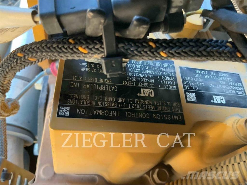 CAT 259D3 궤도식 로우더