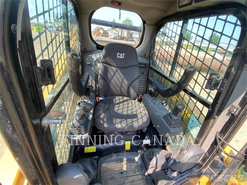 CAT 259D3 궤도식 로우더